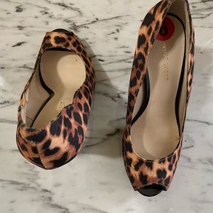 Brand new Nine West pumps